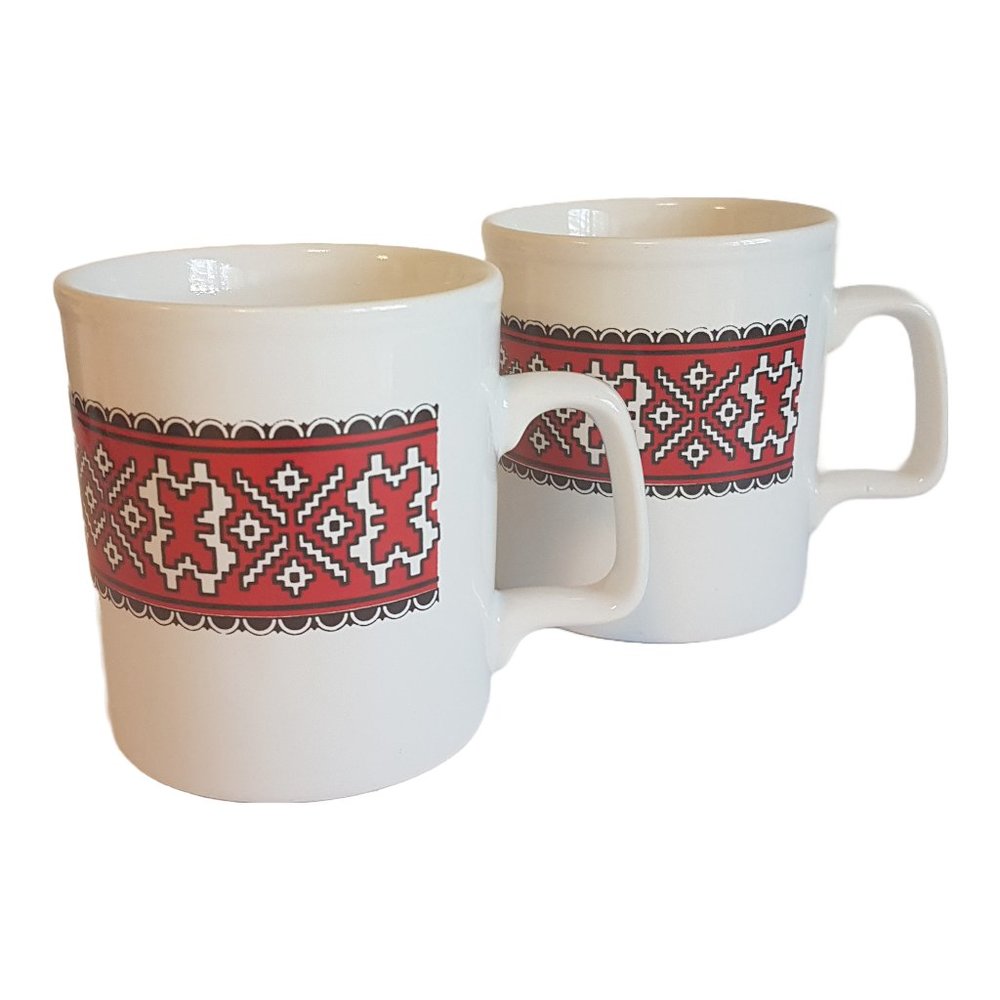 Set of 2 Ukrainian Mugs Teacups Made in England Red White Ukrainian Art Tea Cups